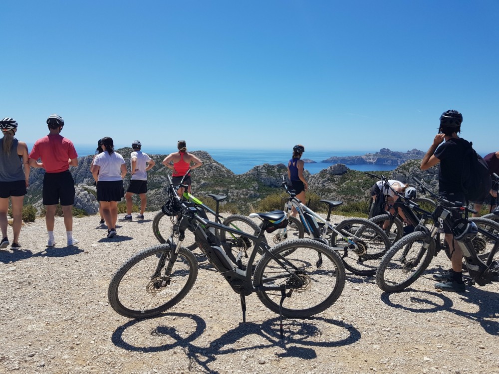 Electric mountain bike rides in the Calanques