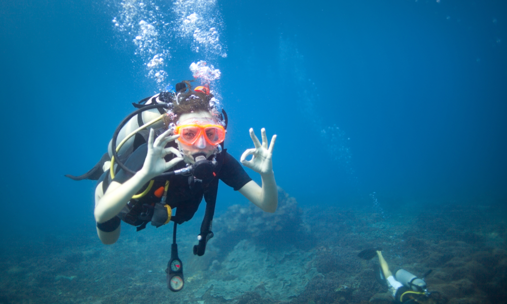 First dive to discover seabeds and the scuba diving