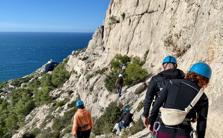 Climbing and via cordata course in Goudes