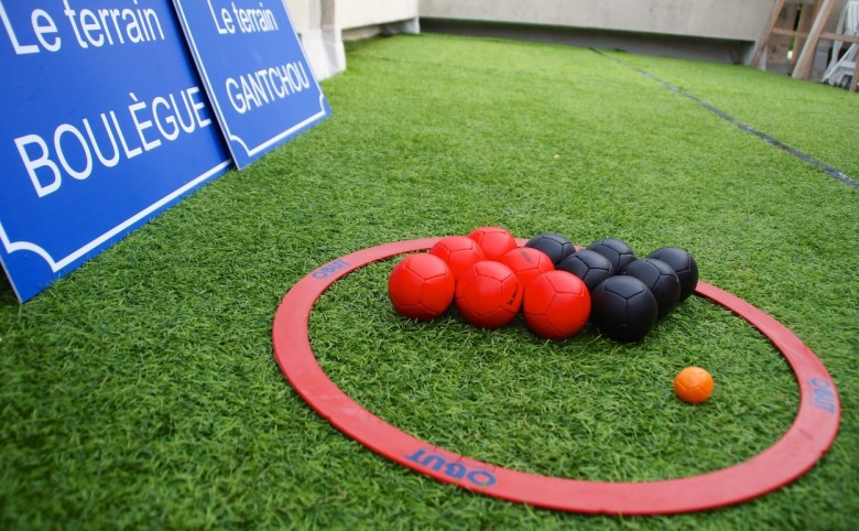 Jouer à la petanque en entreprise dans un lieu insolite, rooftop