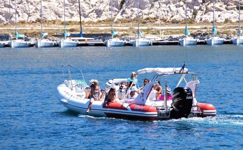 boat location discover park national calanques marseille business event