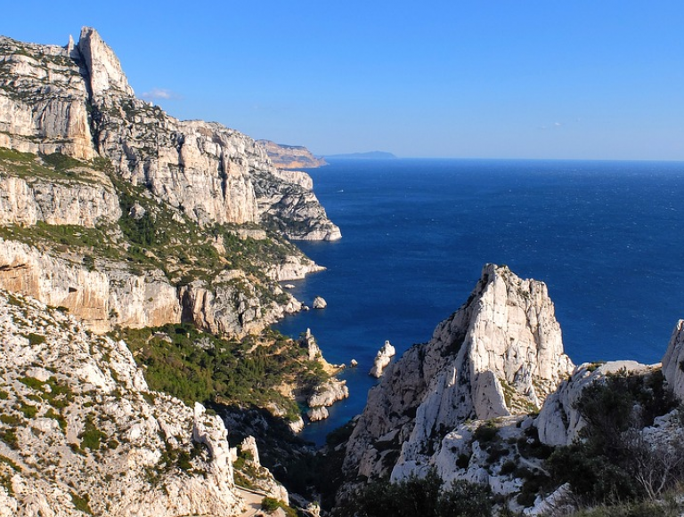 Organize your travel trip in Marseille with the blog calanques-cassis.fr
