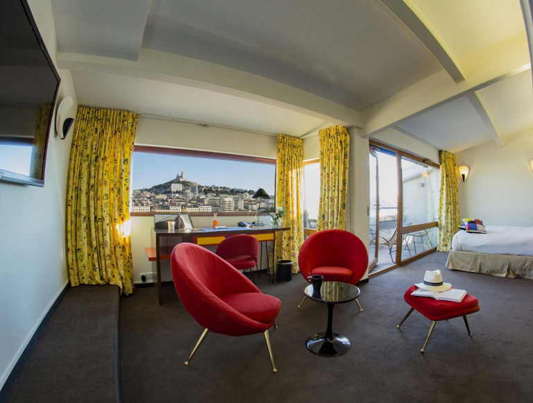 La Residence Marseille Hotel : the luxury charm of the corbusier style